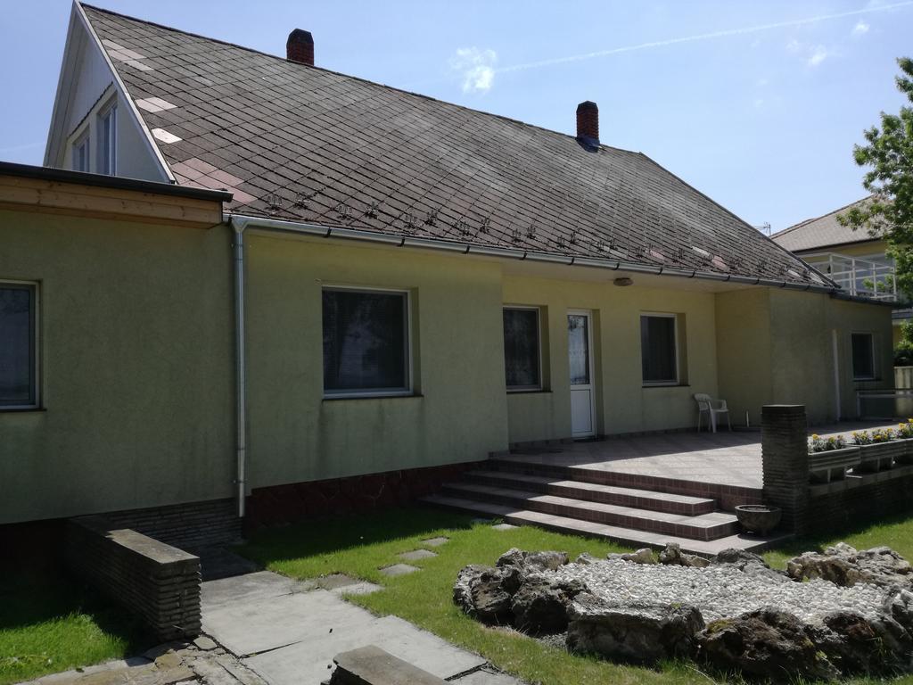 Margareta Apartmanhaz Apartment Balatonboglar Exterior photo