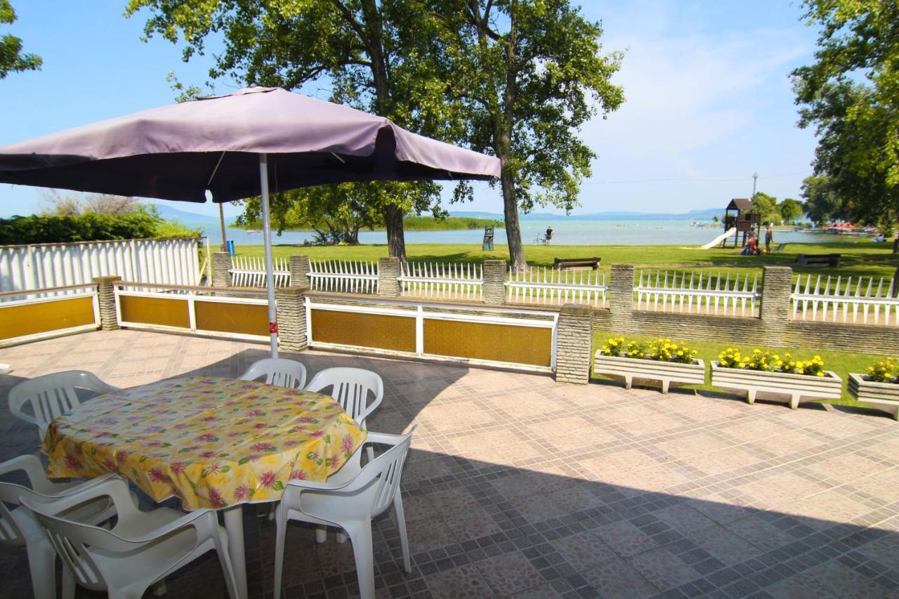 Margareta Apartmanhaz Apartment Balatonboglar Exterior photo