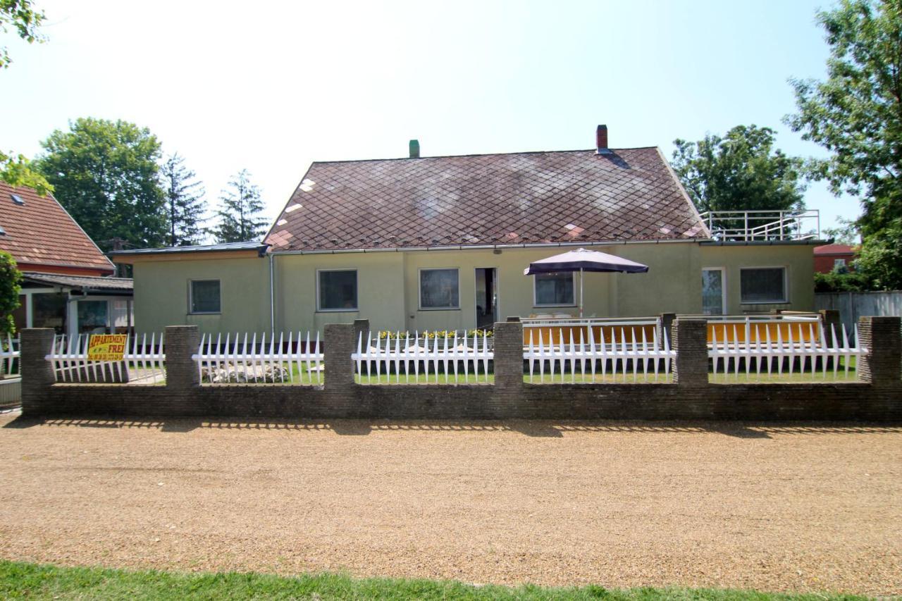 Margareta Apartmanhaz Apartment Balatonboglar Exterior photo